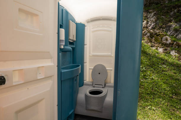 Best Affordable portable toilet rental  in St George, KS